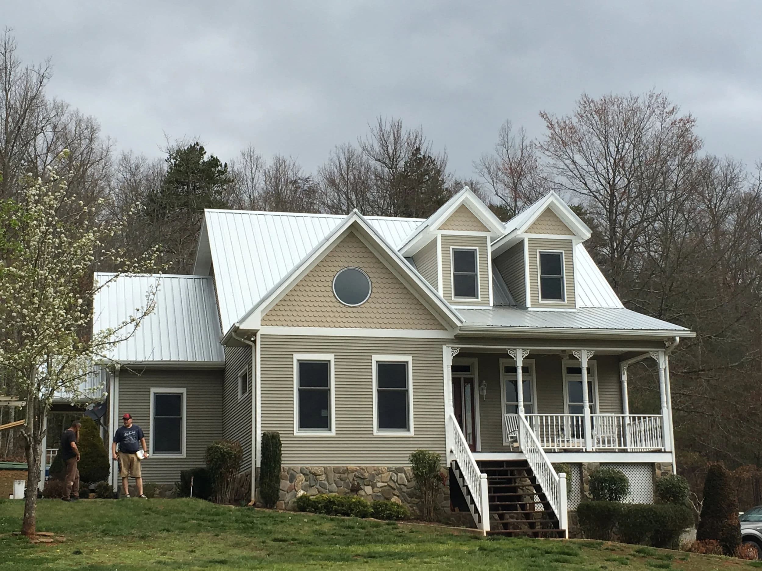 Featured post - Metal or Shingles? Let’s talk about it.