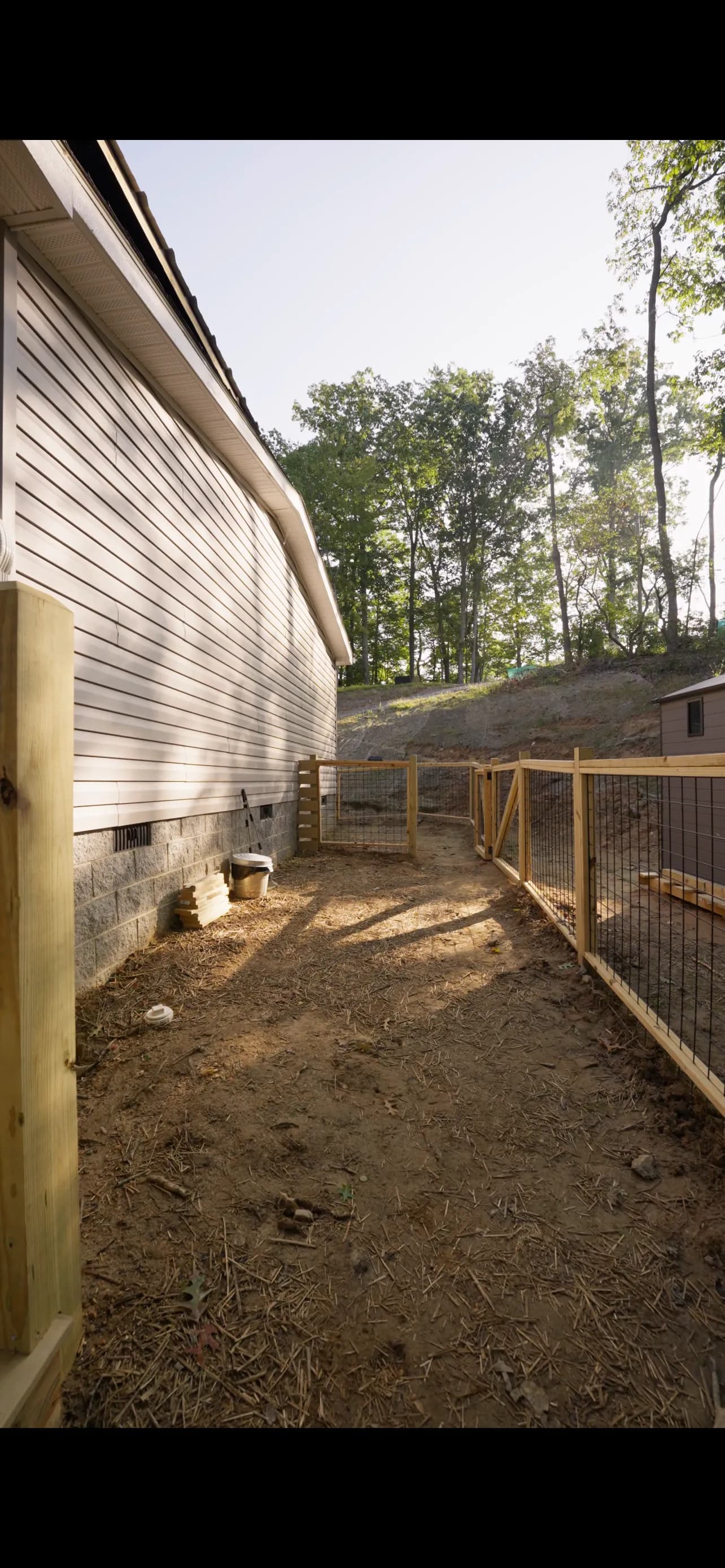 Gallery photos for New Deck and Hog Wire Fence Build in Hendersonville: Image #1